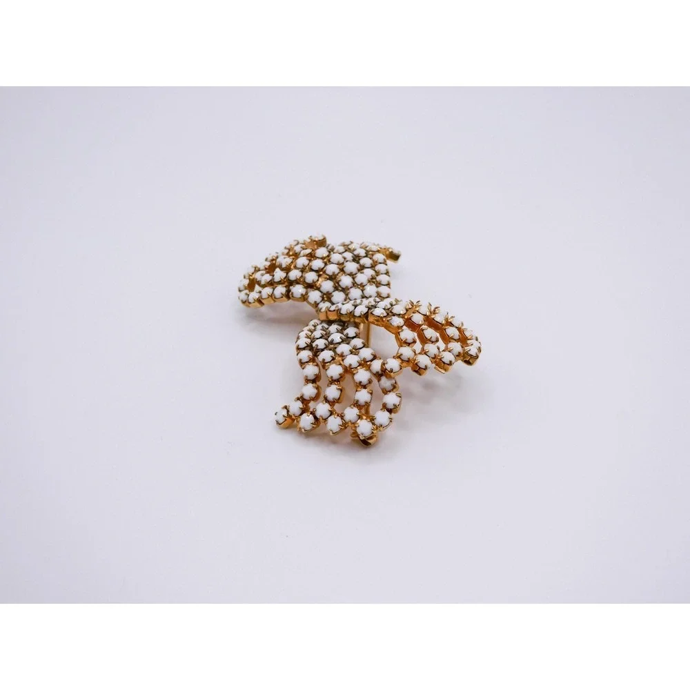 Vintage Milk Glass White Bow Gold Toned Brooch Large 2.6 Rhinestone Figural